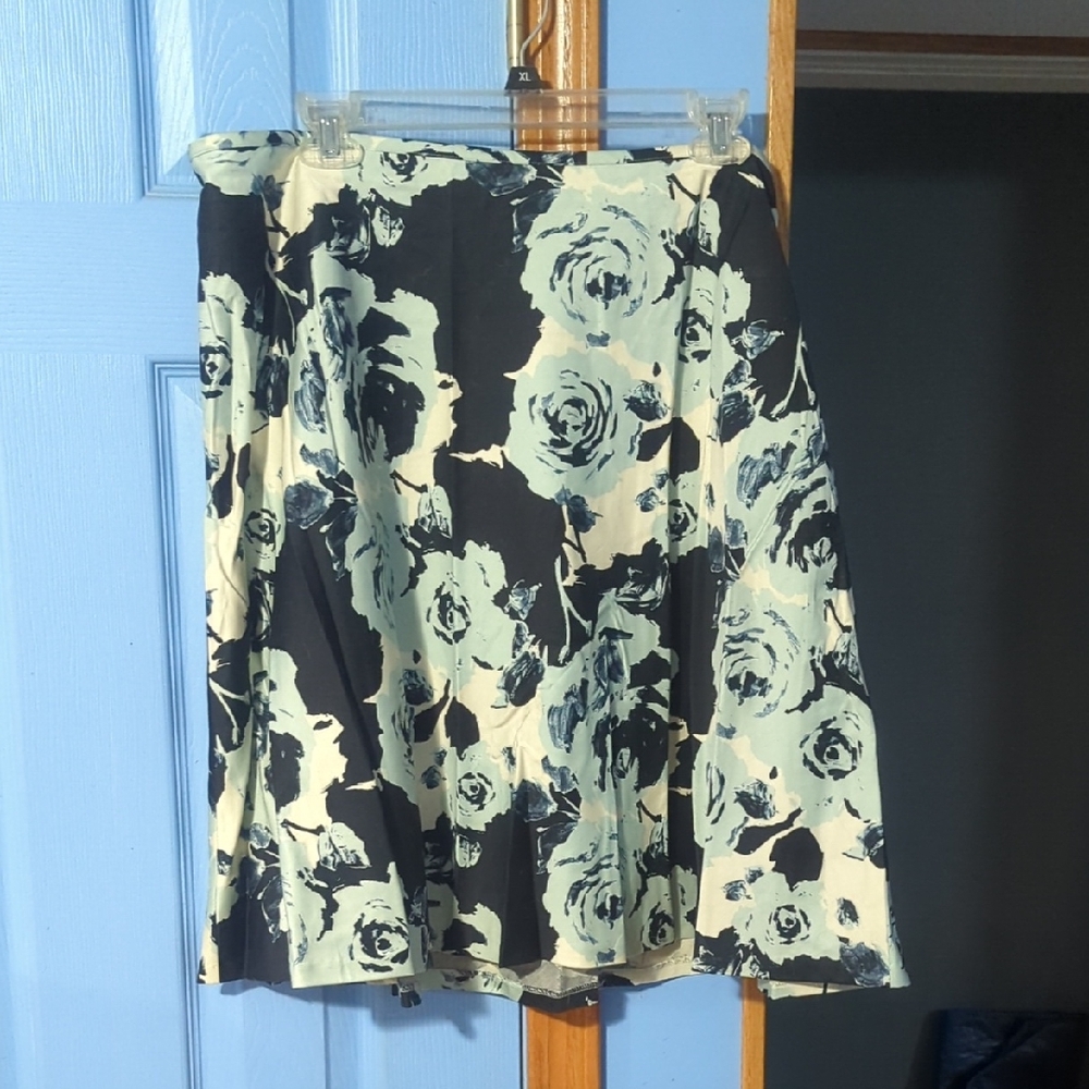 Talbots Black and Cream Floral A-Line Skirt